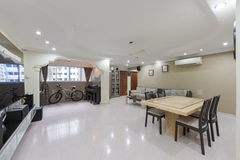971 Hougang Street 91, 971 Hougang Street 91, 3 Bedrooms, 1,249 sqft, HDB Flat For Sale, by Yvette Huang 黄俐银, 500128491 - Living Room - PropertyGuru.com.sg