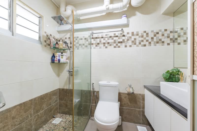 971 Hougang Street 91, 971 Hougang Street 91, 3 Bedrooms, 1,249 sqft, HDB Flat For Sale, by Yvette Huang 黄俐银, 500128491 - Master Bathroom - PropertyGuru.com.sg