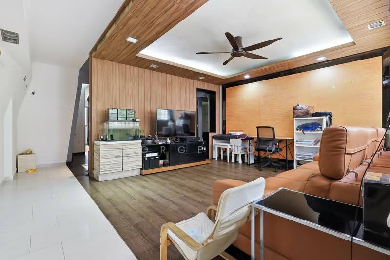 784 Yishun Avenue 2, 784 Yishun Avenue 2, 3 Bedrooms, 1,162 sqft, HDB Flat For Sale, by George Poo, 500128814 - Living Room - PropertyGuru.com.sg