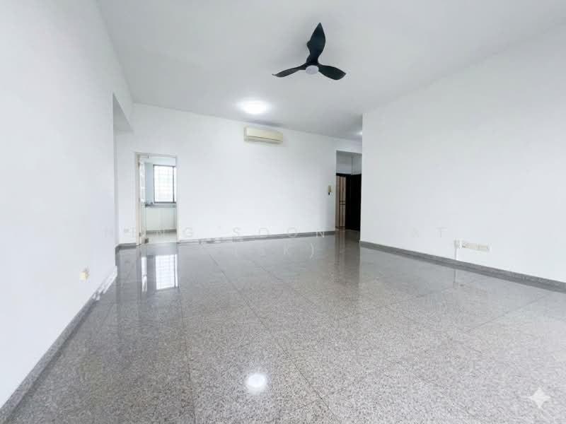 Harbour View Towers, 21 Telok Blangah Drive, 3 Bedrooms, 1,615 sqft, Condominium For Rent, by Heng Soon Kiat (SK), 500132848 - Living Room - PropertyGuru.com.sg