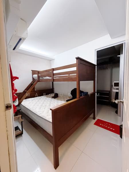 33 Marine Crescent, 33 Marine Crescent, 2 Bedrooms, 700 sqft, HDB Flat For Sale, by Marcus Lim, 500133358 - Bedroom - PropertyGuru.com.sg