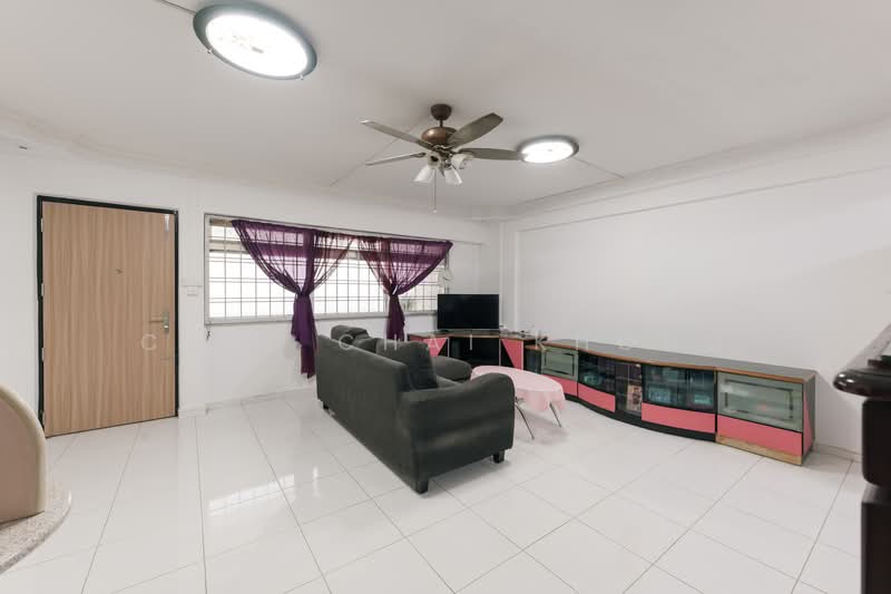 873 Woodlands Street 81, 873 Woodlands Street 81, 3 Bedrooms, 1,194 sqft, HDB Flat For Sale, by Chee Chai Khong, 500141763 - Living Room - PropertyGuru.com.sg
