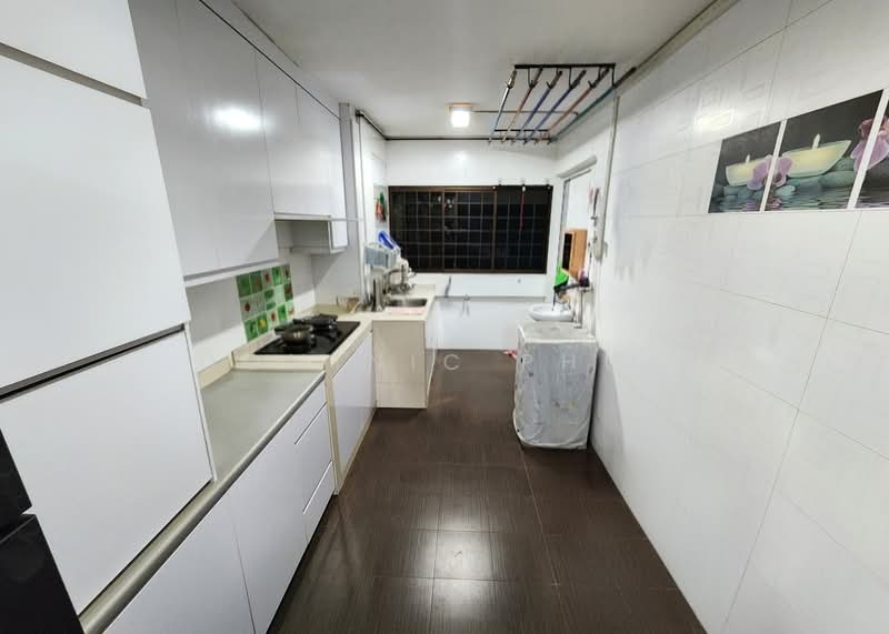 144 Yishun Street 11, 144 Yishun Street 11, 3 Bedrooms, 1,001 sqft, HDB Flat For Sale, by Dominic Phua, 500142664 - Kitchen - PropertyGuru.com.sg