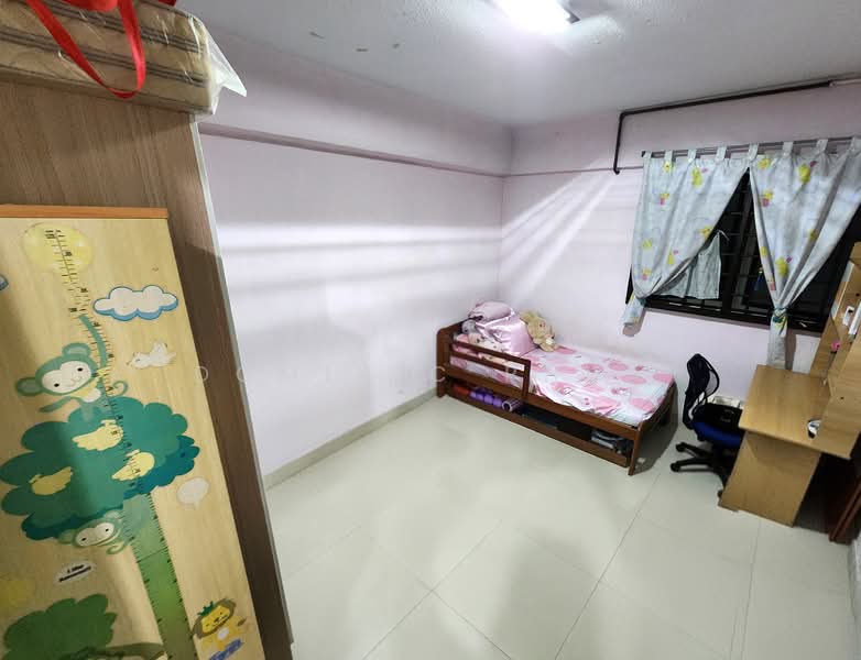144 Yishun Street 11, 144 Yishun Street 11, 3 Bedrooms, 1,001 sqft, HDB Flat For Sale, by Dominic Phua, 500142664 - Bedroom - PropertyGuru.com.sg