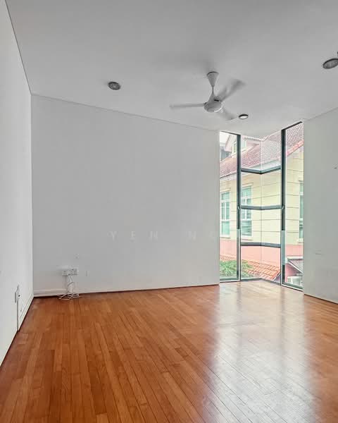 Braddell Heights Estate, Cotswold Close, 5 Bedrooms, 6,500 sqft, Detached House For Rent, by Yen Ng, 500142762 - Ensuite Bedroom #4 - PropertyGuru.com.sg