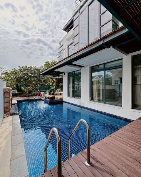 Braddell Heights Estate, Cotswold Close, 5 Bedrooms, 6,500 sqft, Detached House For Rent, by Yen Ng, 500142762 - Resort living with private pool - PropertyGuru.com.sg