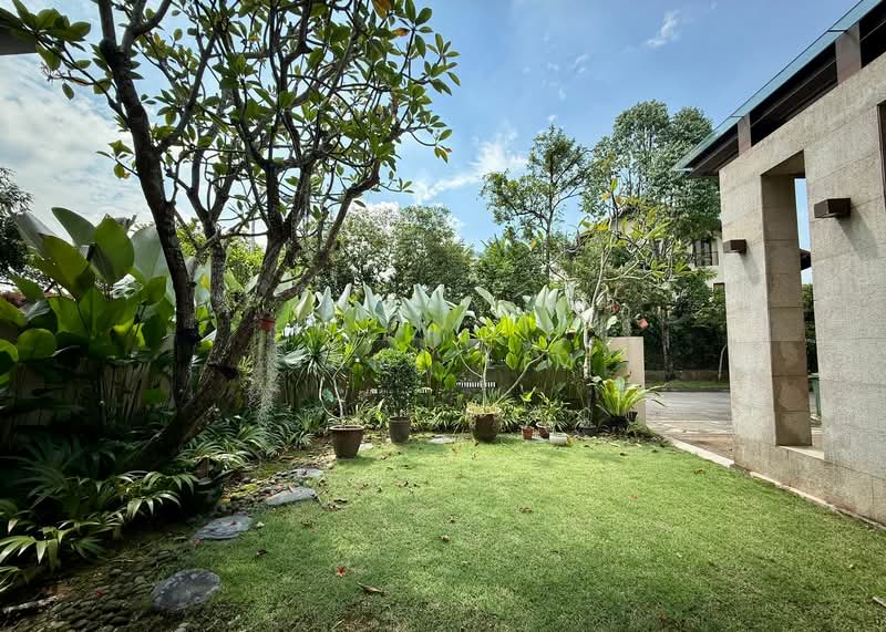 Sunset Boulevard, Sunset Drive, 5 Bedrooms, 5,200 sqft, Semi-Detached House For Rent, by Gary Lim, 500145717 - Garden - PropertyGuru.com.sg