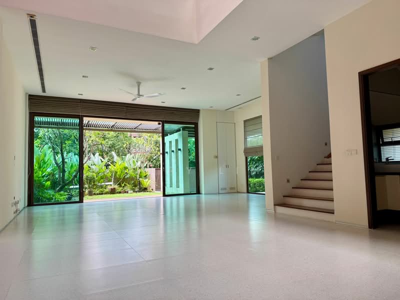Sunset Boulevard, Sunset Drive, 5 Bedrooms, 5,200 sqft, Semi-Detached House For Rent, by Gary Lim, 500145717 - Living Room - PropertyGuru.com.sg