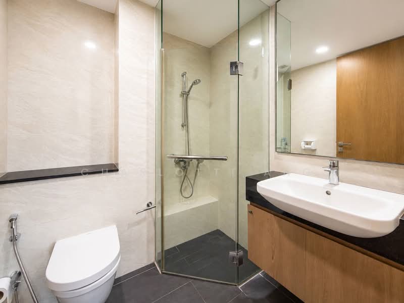 The Enclave Holland, 131 Holland Road, 4 Bedrooms, 1,389 sqft, Condominium For Sale, by Charlotte Ang, 500146604 - Bathroom - PropertyGuru.com.sg