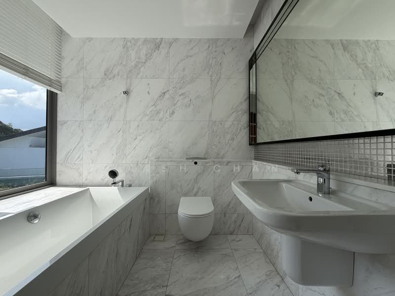 Marina Collection, 17 Cove Drive, 6 Bedrooms, 4,725 sqft, Condominium For Rent, by Joash Chan, 500146863 - Bathroom - PropertyGuru.com.sg