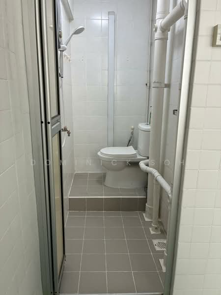 44 Bendemeer Road, 44 Bendemeer Road, 2 Bedrooms, 678 sqft, HDB Flat For Sale, by Dominick Soh, 500146962 - Bathroom - PropertyGuru.com.sg