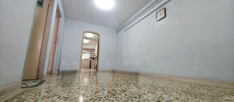 5 Lorong Lew Lian, 5 Lorong Lew Lian, 2 Bedrooms, 689 sqft, HDB Flat For Sale, by Barry Kwok, 500147915 - Interior - PropertyGuru.com.sg