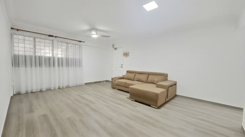 82 Bedok North Road, 82 Bedok North Road, 2 Bedrooms, 850 sqft, HDB Flat For Rent, by Ding S.Z, 500150072 - Living Room - PropertyGuru.com.sg