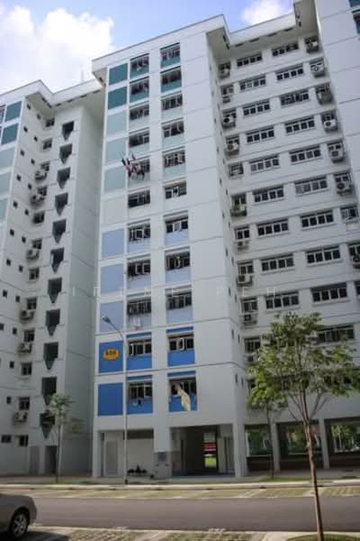 808 Woodlands Street 81, 808 Woodlands Street 81, Room Rental, 130 sqft, HDB Flat For Rent, by Irene Peh, 500152212 - Exterior - PropertyGuru.com.sg