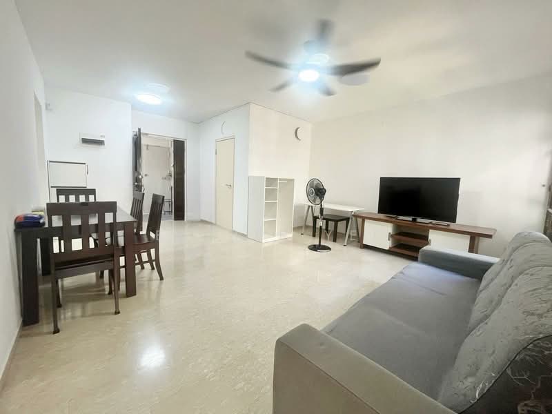 980C Buangkok Crescent, 980C Buangkok Crescent, 3 Bedrooms, 915 sqft, HDB Flat For Rent, by Esther Yee, 500152213 - Living Room - PropertyGuru.com.sg