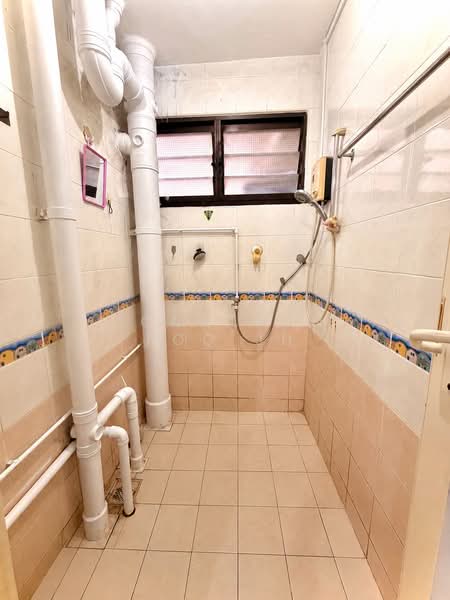 28 Kelantan Road, 28 Kelantan Road, 2 Bedrooms, 700 sqft, HDB Flat For Sale, by Jonathan Foo JH, 500153966 - Bathroom - PropertyGuru.com.sg