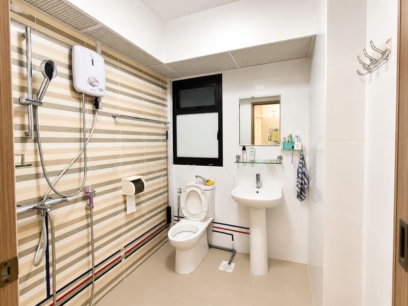 419C Northshore Drive, 419C Northshore Drive, 1 Bedroom, 409 sqft, HDB Flat For Rent, by Wang Meifang (Fae), 500155472 - Bathroom - PropertyGuru.com.sg