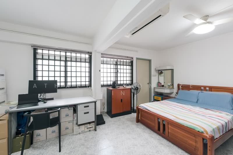 291 Yishun Street 22, 291 Yishun Street 22, 5 Bedrooms, 1,776 sqft, HDB Flat For Sale, by Athalia Soon Sze Yin, 500155740 - Bedroom - PropertyGuru.com.sg