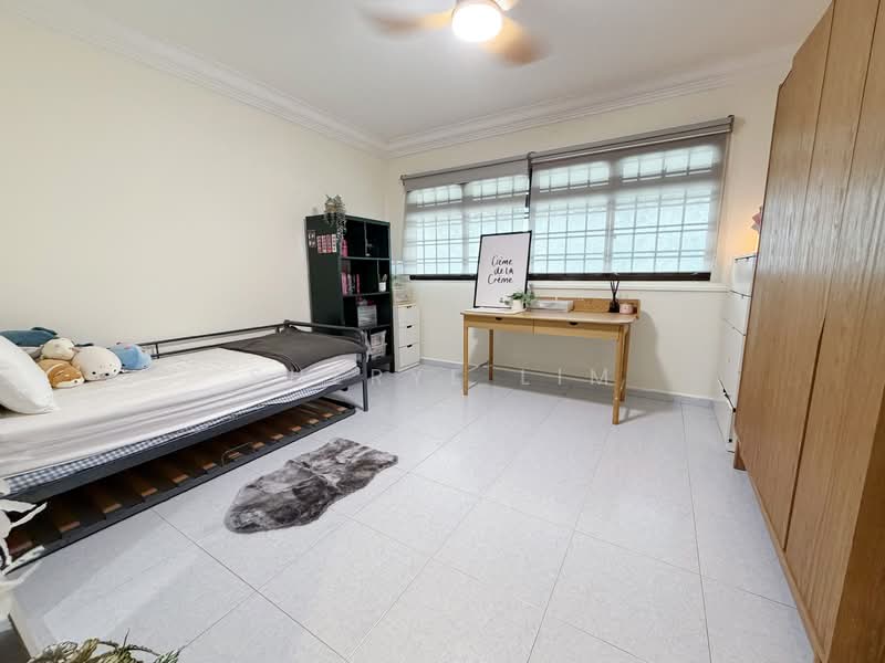 227 Pending Road, 227 Pending Road, 3 Bedrooms, 1,109 sqft, HDB Flat For Sale, by Sheryl Lim, 500155999 - Bedroom - PropertyGuru.com.sg