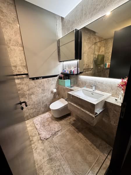 Martin Modern, 10 Martin Place, 3 Bedrooms, 1,012 sqft, Apartment For Rent, by Egna Ling, 500156112 - Bathroom - PropertyGuru.com.sg