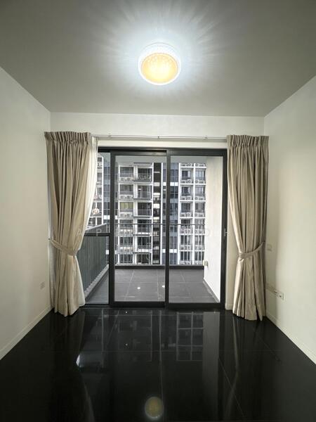 Sky Vue, 1 Bishan Street 15, 2 Bedrooms, 678 sqft, Condominium For Rent, by April Koh, 60032418 - Living Room - PropertyGuru.com.sg