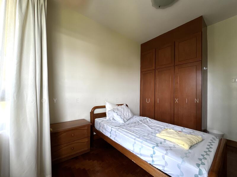 Westcove Condo, 10 West Coast Crescent, 2 Bedrooms, 1,098 sqft, Condominium For Sale, by Joyce Lye Hui Xin, 60078847 - Bedroom - PropertyGuru.com.sg