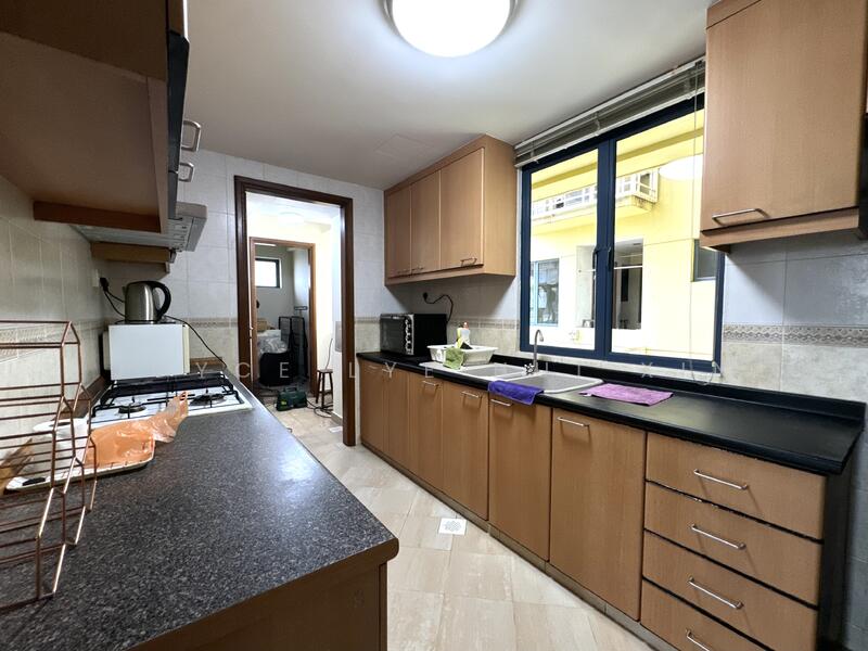 Westcove Condo, 10 West Coast Crescent, 2 Bedrooms, 1,098 sqft, Condominium For Sale, by Joyce Lye Hui Xin, 60078847 - Kitchen - PropertyGuru.com.sg