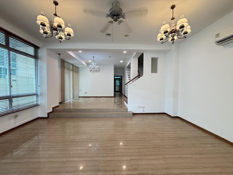 Serangoon Garden Estate, Corfe Place, 6 Bedrooms, 2,964 sqft, Semi-Detached House For Rent, by Aaron Yeo, 60154829 - Living Room - PropertyGuru.com.sg