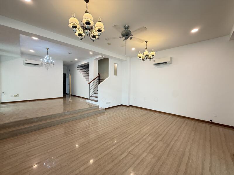 Serangoon Garden Estate, Corfe Place, 6 Bedrooms, 2,964 sqft, Semi-Detached House For Rent, by Aaron Yeo, 60154829 - Living Room - PropertyGuru.com.sg