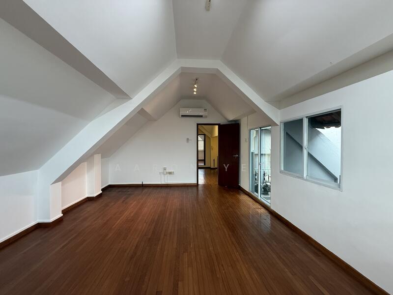 Serangoon Garden Estate, Corfe Place, 6 Bedrooms, 2,964 sqft, Semi-Detached House For Rent, by Aaron Yeo, 60154829 - Interior - PropertyGuru.com.sg