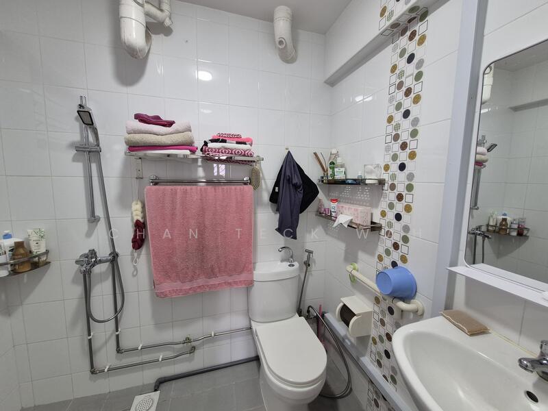 658 Yishun Avenue 4, 658 Yishun Avenue 4, 4 Bedrooms, 1,291 sqft, HDB Flat For Sale, by Chan Teck Wah, 60176140 - PropertyGuru.com.sg
