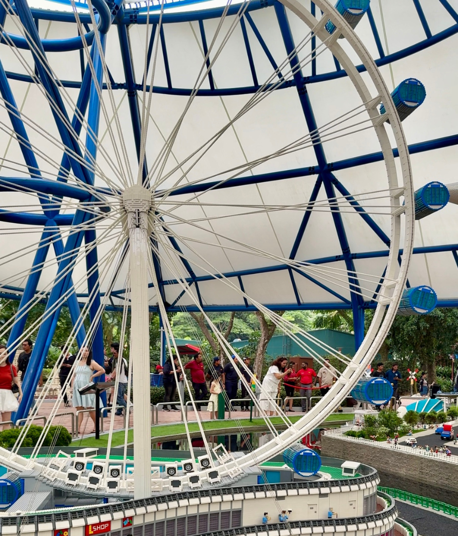 the Singapore Flyer